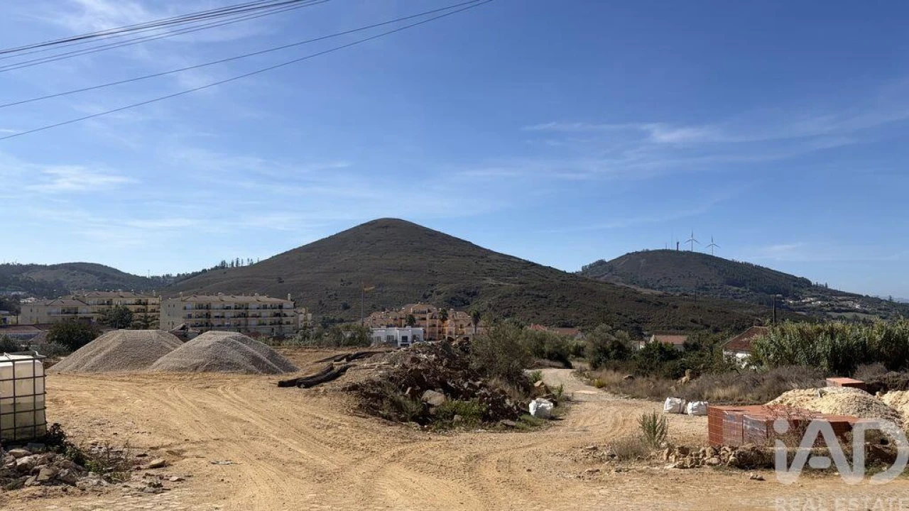 Moradia T4 para Venda em Malveira e São Miguel de Alcainça Foto 8