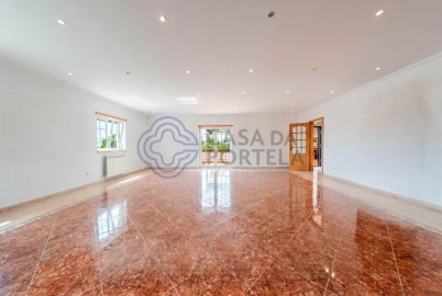 Moradia T4 para Venda em Amoreira