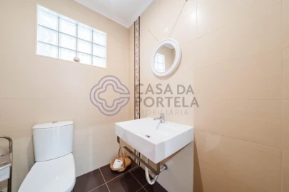 Moradia T4 para Venda em Amoreira