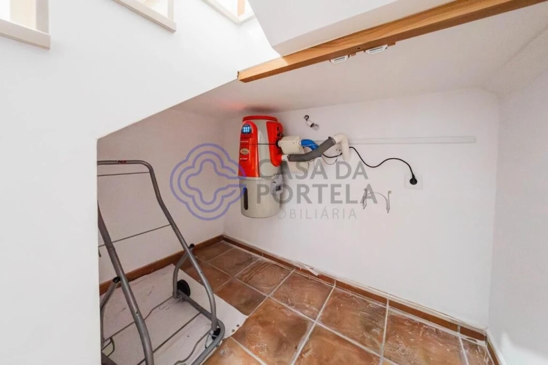 Moradia T4 para Venda em Amoreira Foto 74
