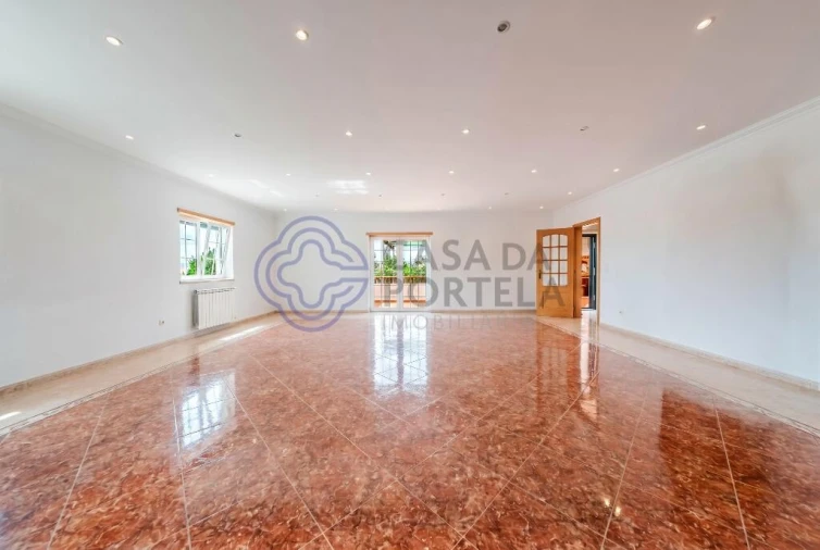 Moradia T4 para Venda em Amoreira Foto 48