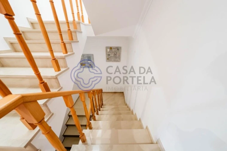 Moradia T4 para Venda em Amoreira Foto 53