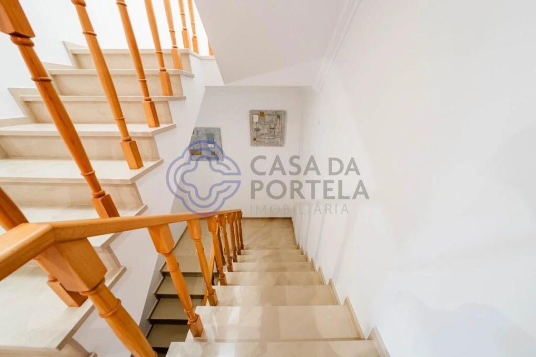 Moradia T4 para Venda em Amoreira Foto 53