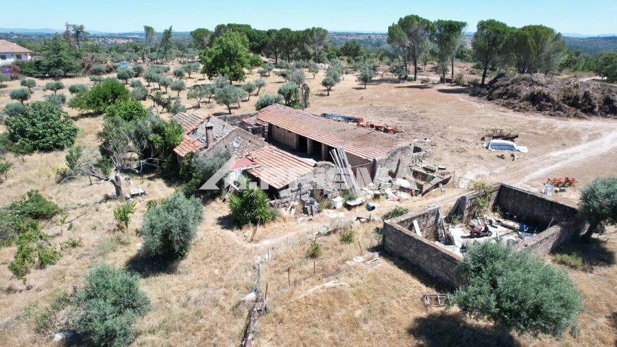 Quinta T3 para Venda em Castelo Branco Foto 11