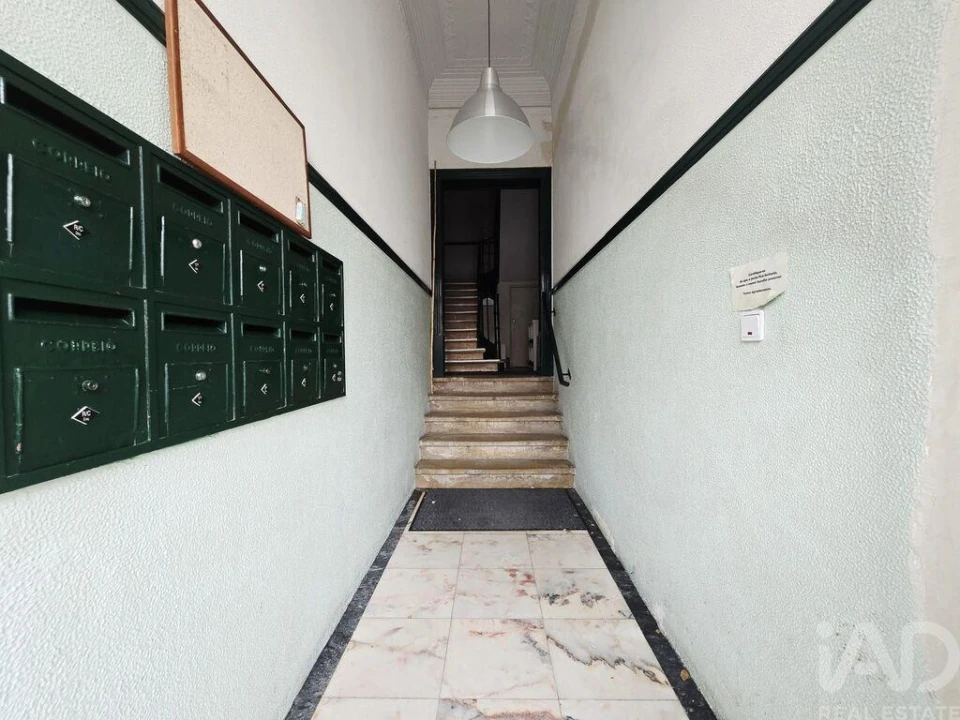 Apartamento T3 para Venda em Penha de França Foto 3