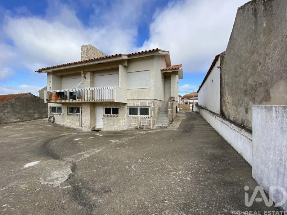 Moradia T2 para Venda em Barrio Foto 40
