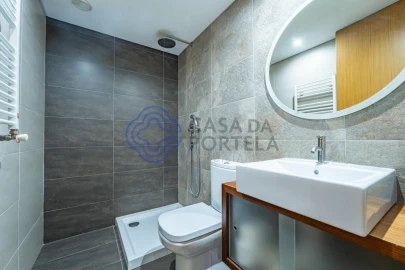 Moradia T5 para Venda em Oliveira do Douro