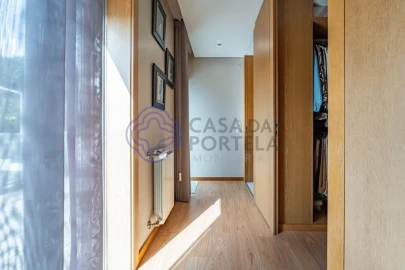 Moradia T5 para Venda em Oliveira do Douro