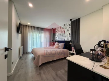 Moradia T3 para Venda em Vila Verde e Barbudo