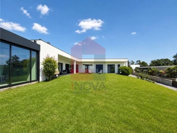 Moradia T3 para Venda em Vila Verde e Barbudo