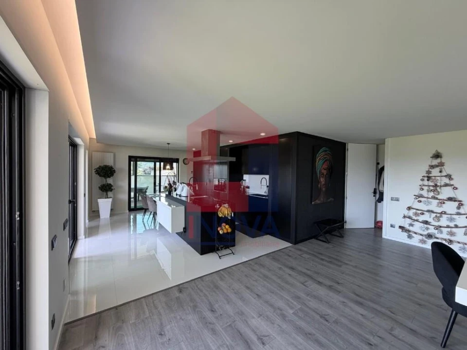 Moradia T3 para Venda em Vila Verde e Barbudo Foto 9