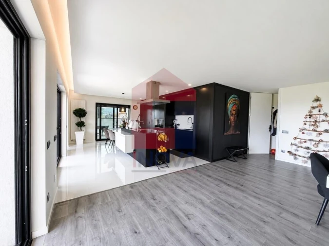 Moradia T3 para Venda em Vila Verde e Barbudo Foto 7