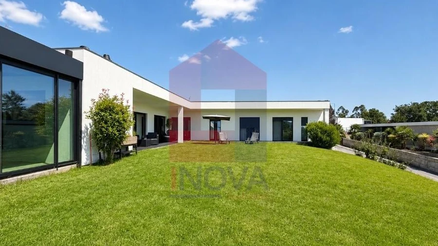 Moradia T3 para Venda em Vila Verde e Barbudo