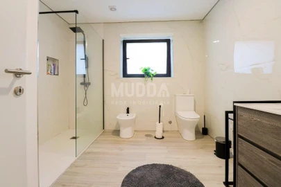 Moradia T3 para Venda em Santa Maria da Feira, Travanca, Sanfins e Espargo