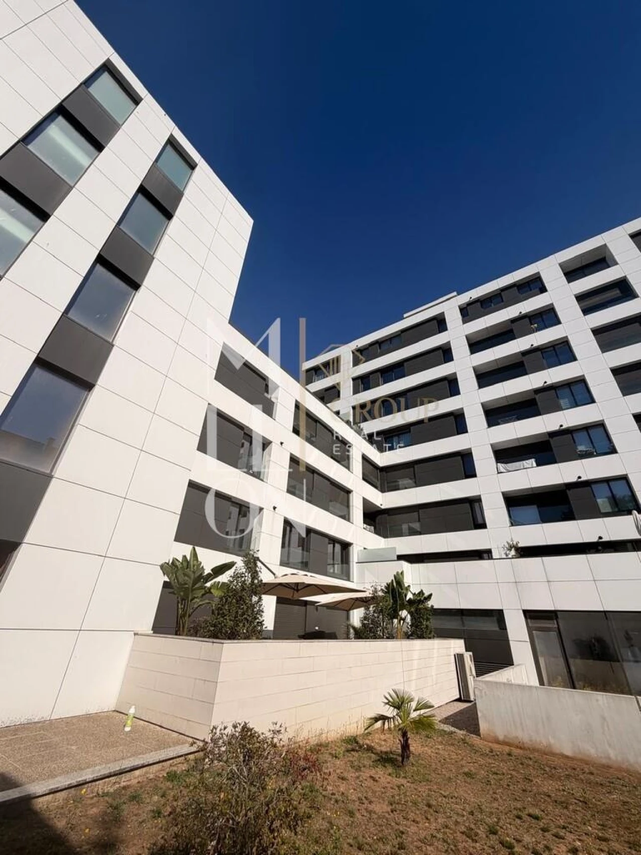 Apartamento T3 para Venda em Cedofeita, Santo Ildefonso, Sé, Miragaia, São Nicolau e Vitória Foto 1