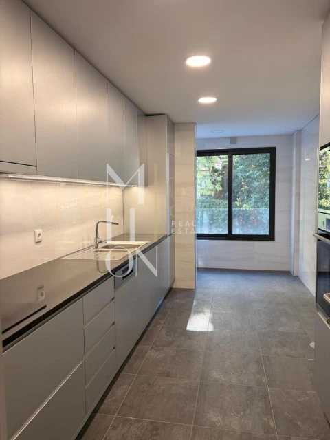 Apartamento T3 para Venda em Cedofeita, Santo Ildefonso, Sé, Miragaia, São Nicolau e Vitória