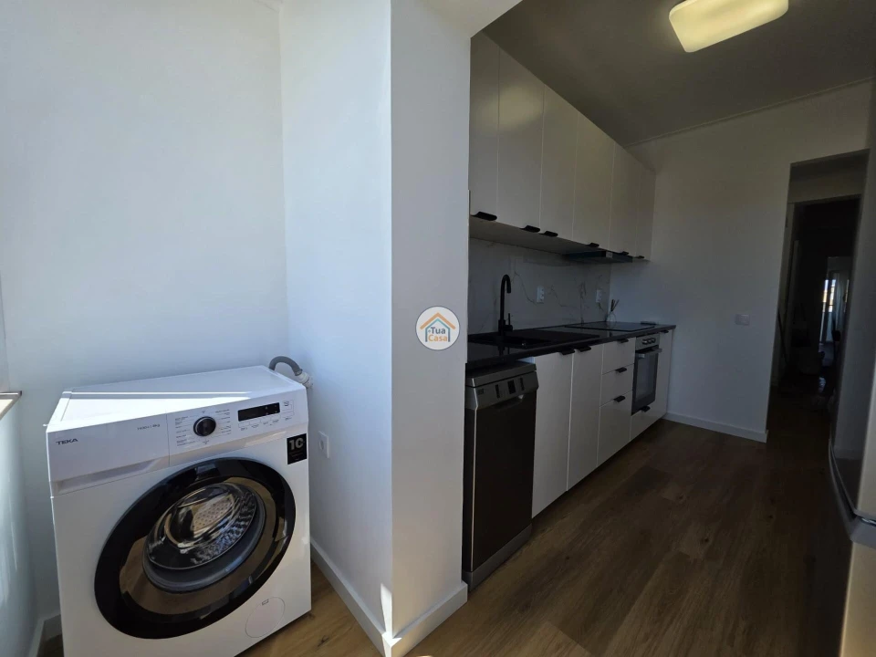 Apartamento T3 para Venda em Olhão Foto 7