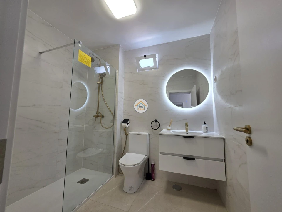 Apartamento T3 para Venda em Olhão Foto 10