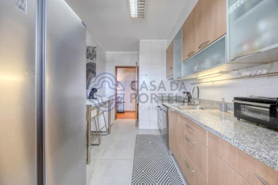 Apartamento T3 para Venda em Mafamude e Vilar do Paraíso