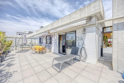 Apartamento T3 para Venda em Mafamude e Vilar do Paraíso