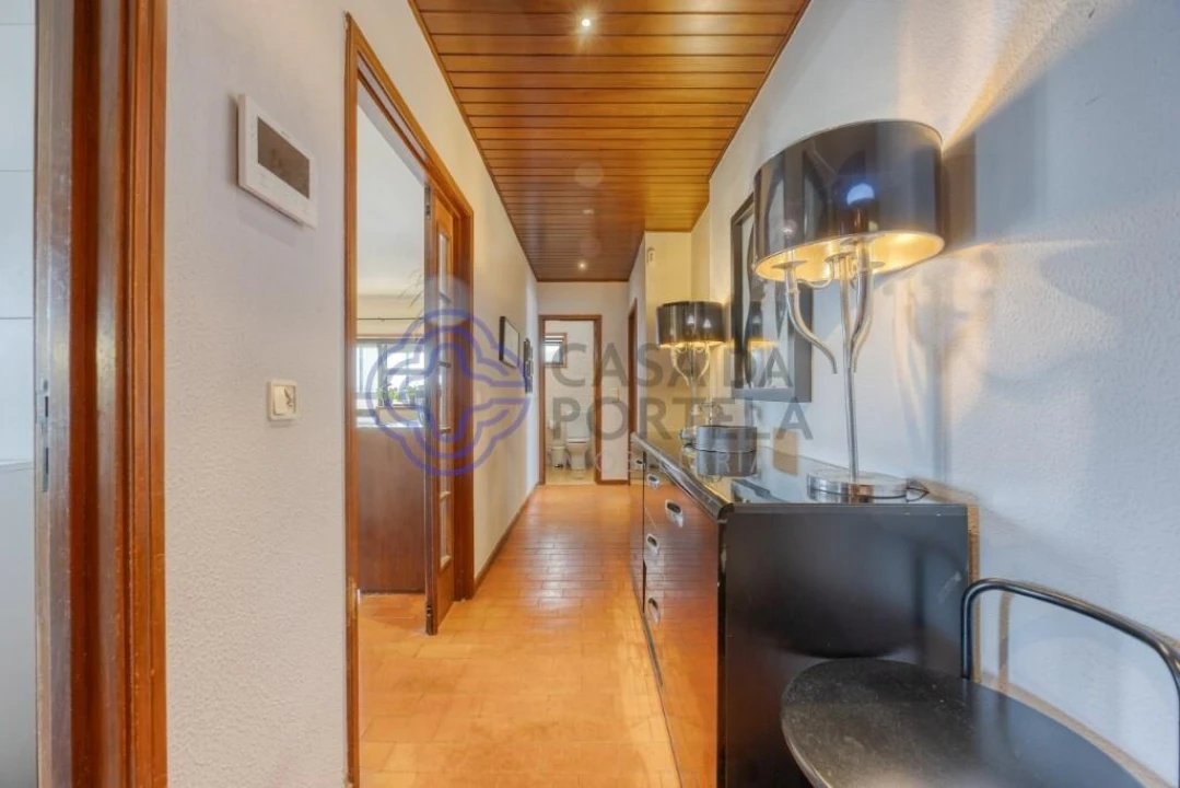 Apartamento T3 para Venda em Mafamude e Vilar do Paraíso Foto 21
