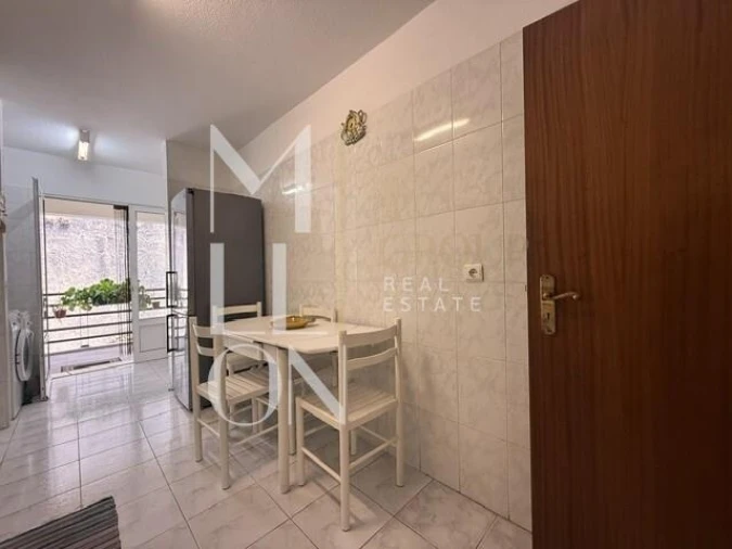Apartamento T1 para Venda em São Martinho Foto 22