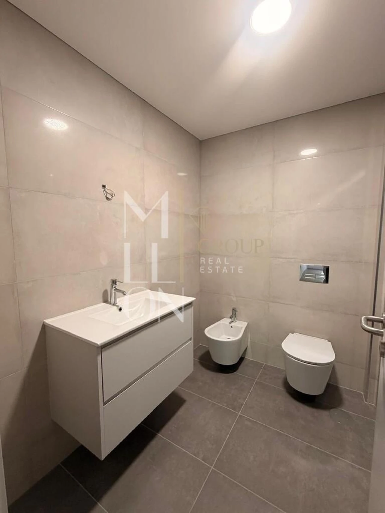 Apartamento T3 para Venda em Cedofeita, Santo Ildefonso, Sé, Miragaia, São Nicolau e Vitória Foto 28