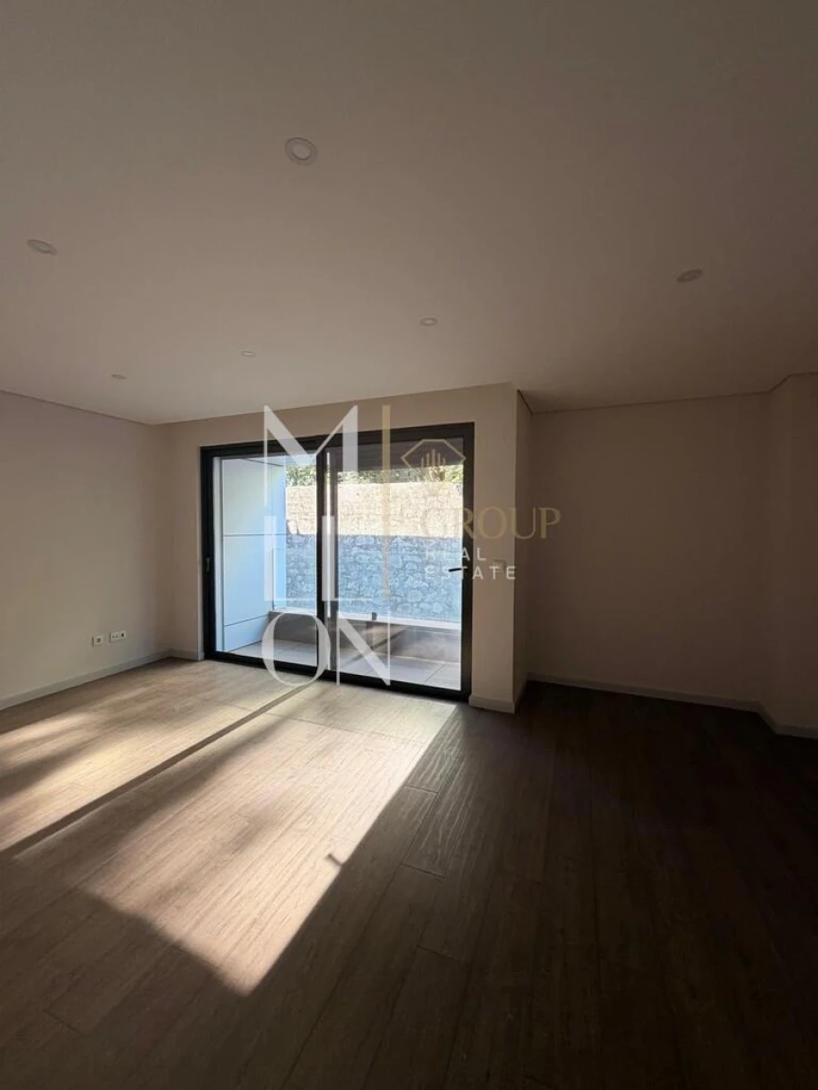 Apartamento T3 para Venda em Cedofeita, Santo Ildefonso, Sé, Miragaia, São Nicolau e Vitória Foto 4