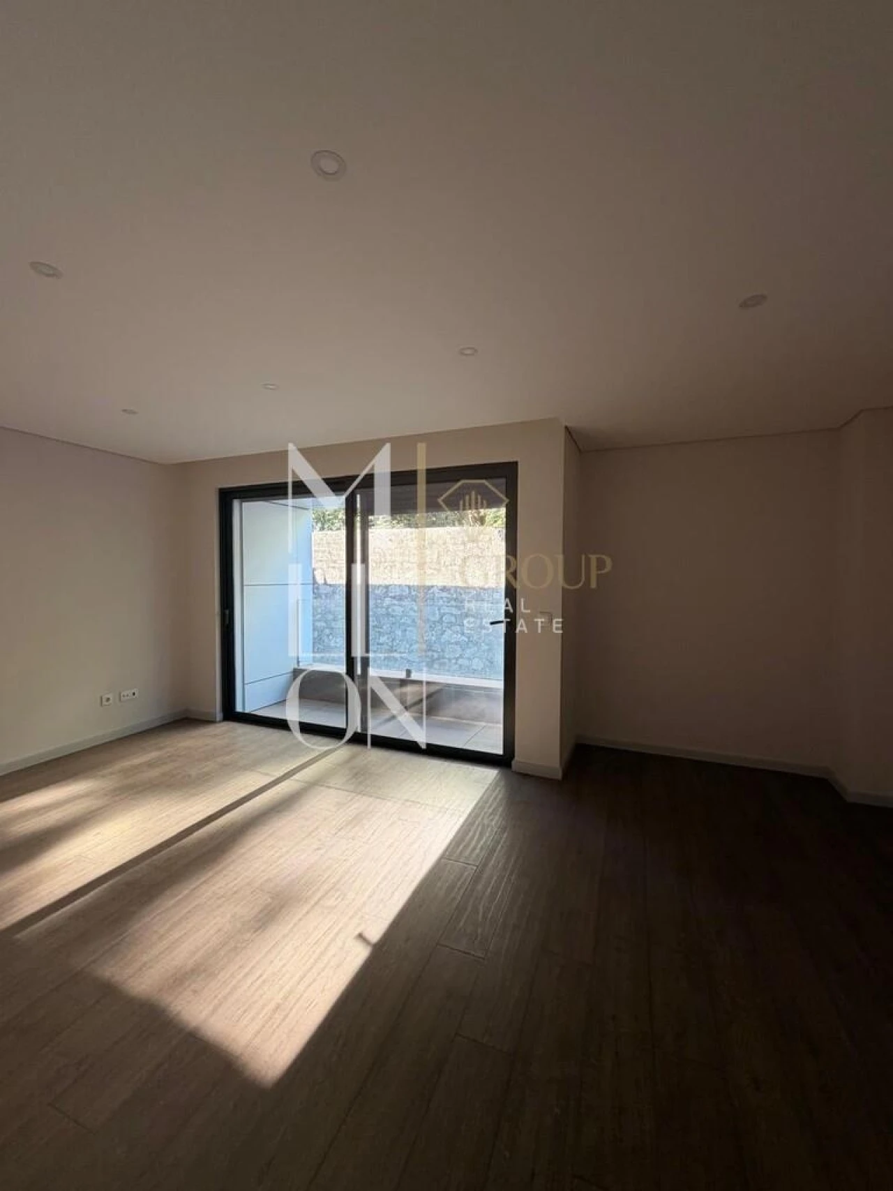 Apartamento T3 para Venda em Cedofeita, Santo Ildefonso, Sé, Miragaia, São Nicolau e Vitória Foto 4