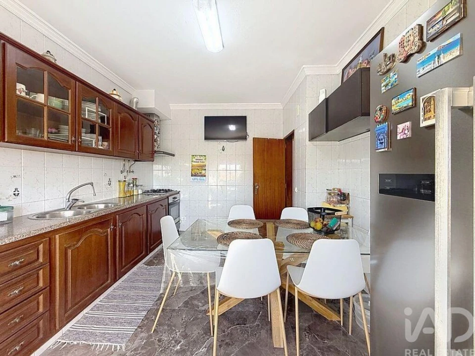 Apartamento T3 para Venda em Moita Foto 33