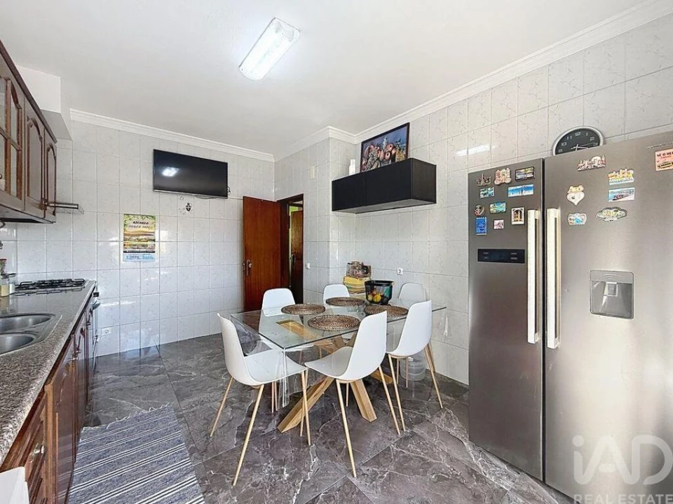 Apartamento T3 para Venda em Moita Foto 10