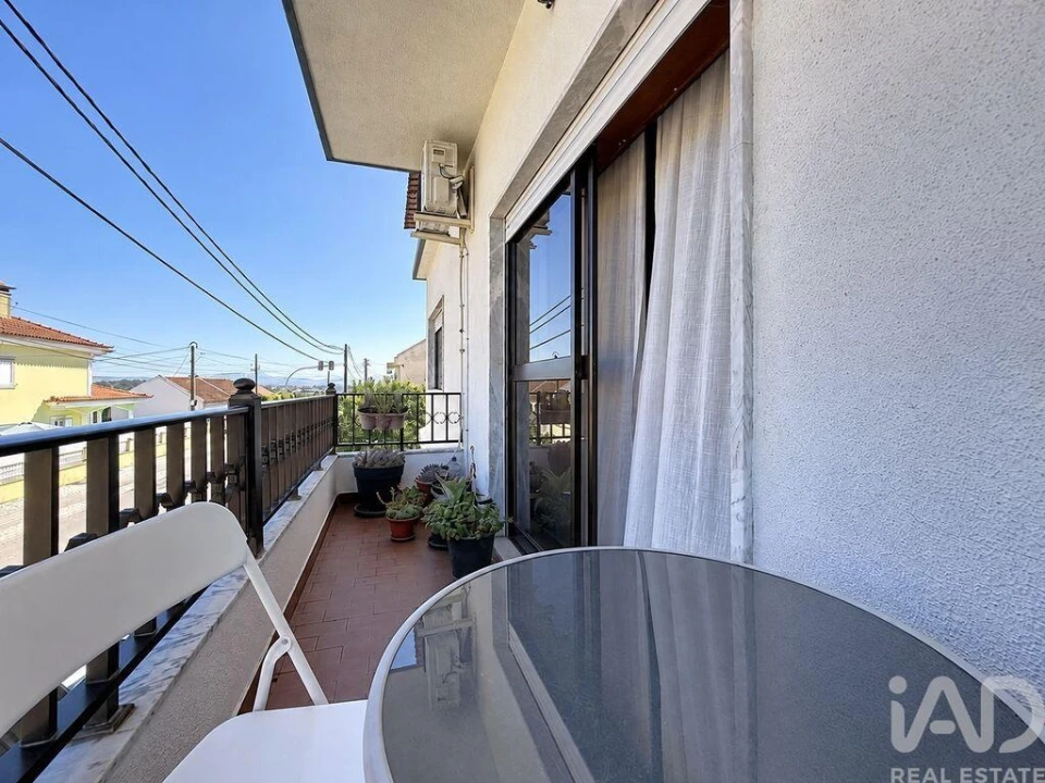 Apartamento T3 para Venda em Moita Foto 30