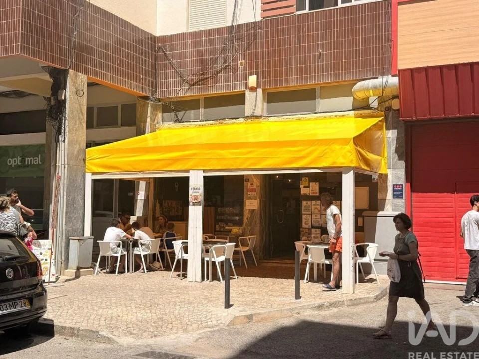 Negócio para Venda em Quarteira Foto 4