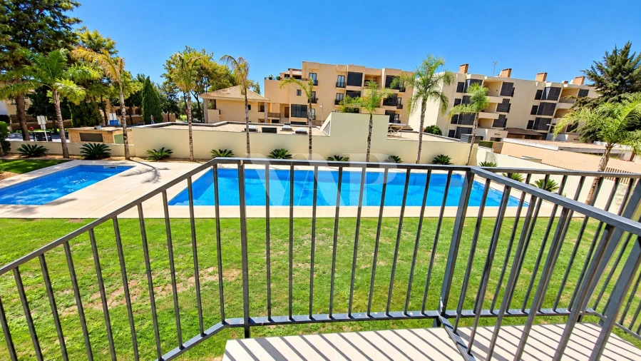 Apartamento T2 para Venda em Quarteira Foto 26