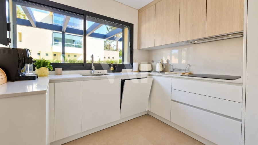 Apartamento T2 para Venda em Quarteira Foto 16
