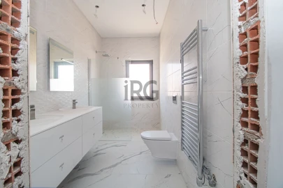 Apartamento T5 para Venda em Almancil