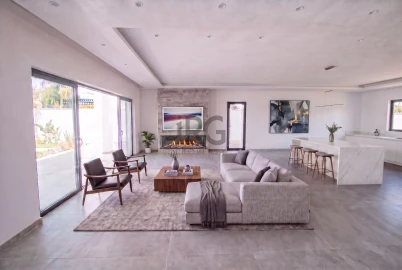 Apartamento T5 para Venda em Almancil