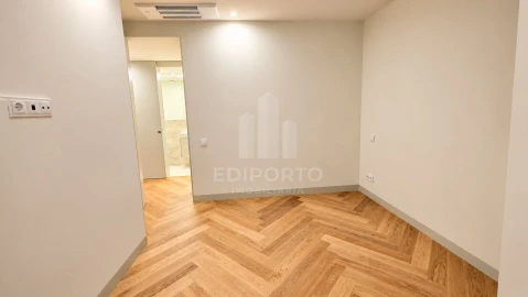 Apartamento T2 para Venda em Cedofeita, Santo Ildefonso, Sé, Miragaia, São Nicolau e Vitória