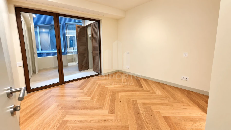 Apartamento T2 para Venda em Cedofeita, Santo Ildefonso, Sé, Miragaia, São Nicolau e Vitória Foto 7