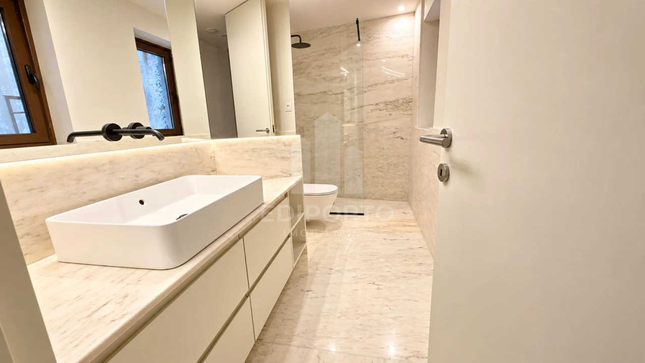 Apartamento T2 para Venda em Cedofeita, Santo Ildefonso, Sé, Miragaia, São Nicolau e Vitória Foto 13