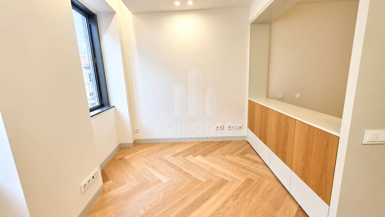 Apartamento para Venda em Cedofeita, Santo Ildefonso, Sé, Miragaia, São Nicolau e Vitória Foto 7