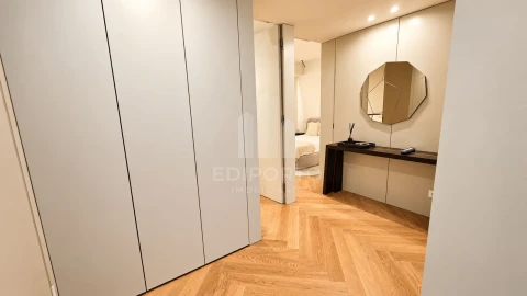 Apartamento T3 para Venda em Cedofeita, Santo Ildefonso, Sé, Miragaia, São Nicolau e Vitória