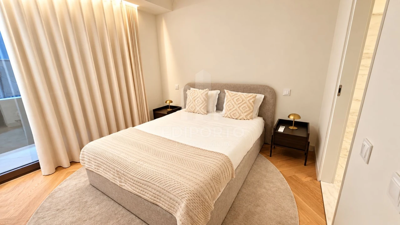 Apartamento T3 para Venda em Cedofeita, Santo Ildefonso, Sé, Miragaia, São Nicolau e Vitória Foto 6