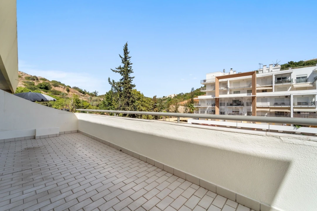 Apartamento T2 para Arrendamento em Albufeira e Olhos de Água Foto 3