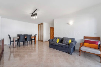 Apartamento T2 para Arrendamento em Albufeira e Olhos de Água