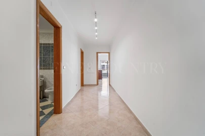 Apartamento T2 para Arrendamento em Albufeira e Olhos de Água
