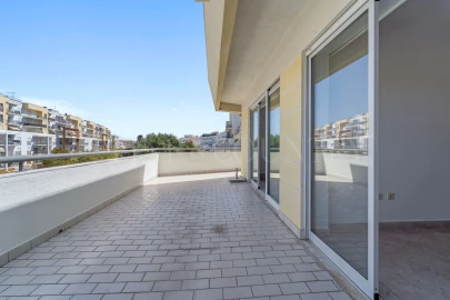 Apartamento T2 para Arrendamento em Albufeira e Olhos de Água