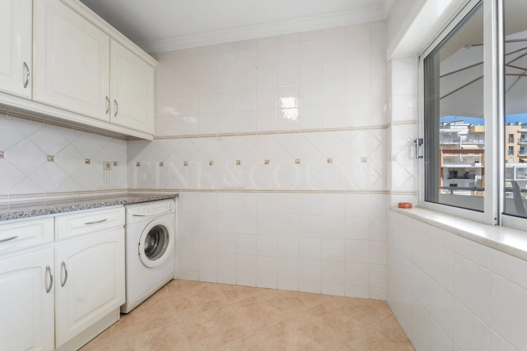 Apartamento T2 para Arrendamento em Albufeira e Olhos de Água Foto 13