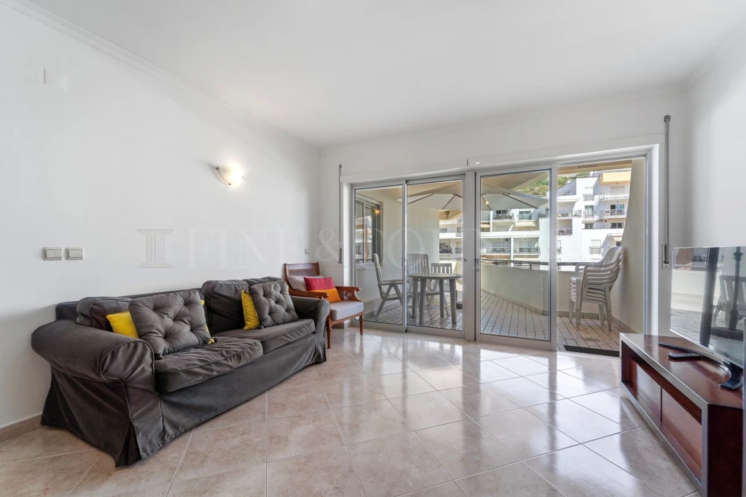 Apartamento T2 para Arrendamento em Albufeira e Olhos de Água Foto 7