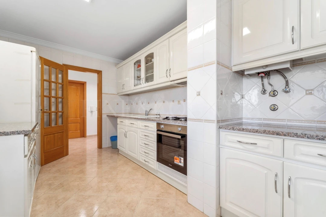 Apartamento T2 para Arrendamento em Albufeira e Olhos de Água Foto 14